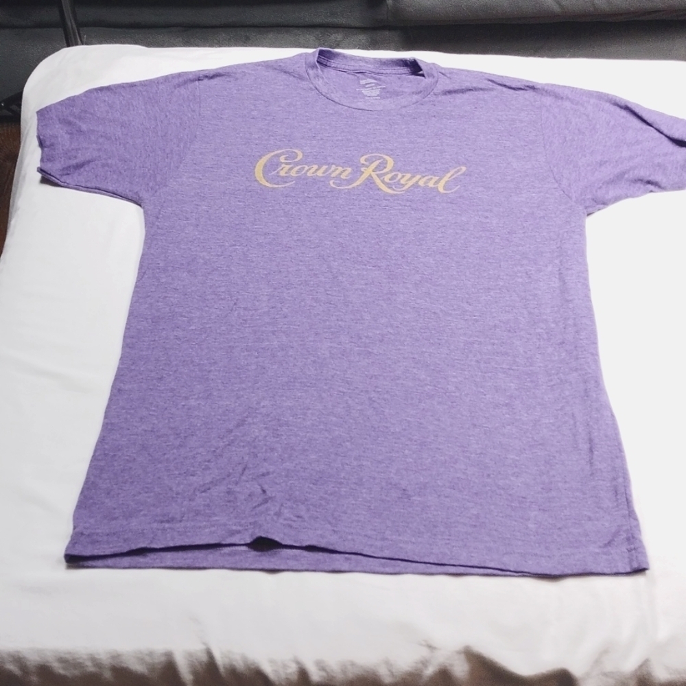 Crown Royal men's t shirt size large